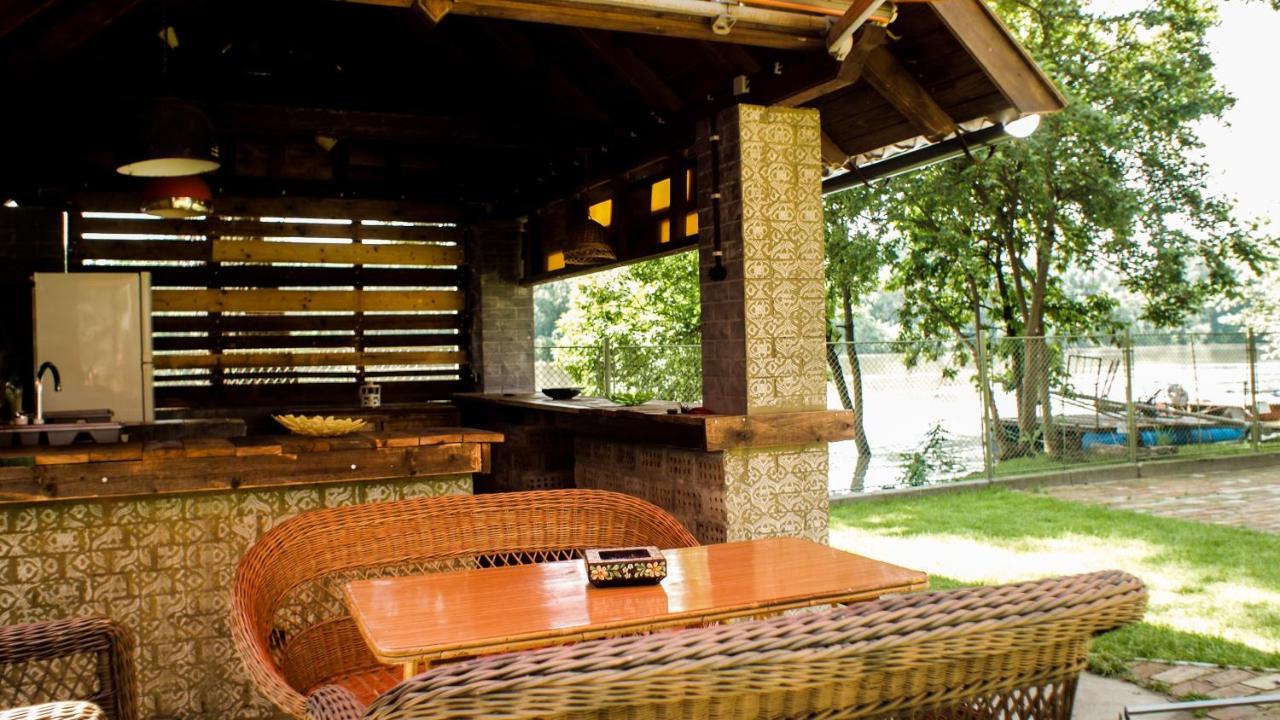 Appartement Sárgarigó Élményház à Szeged Extérieur photo